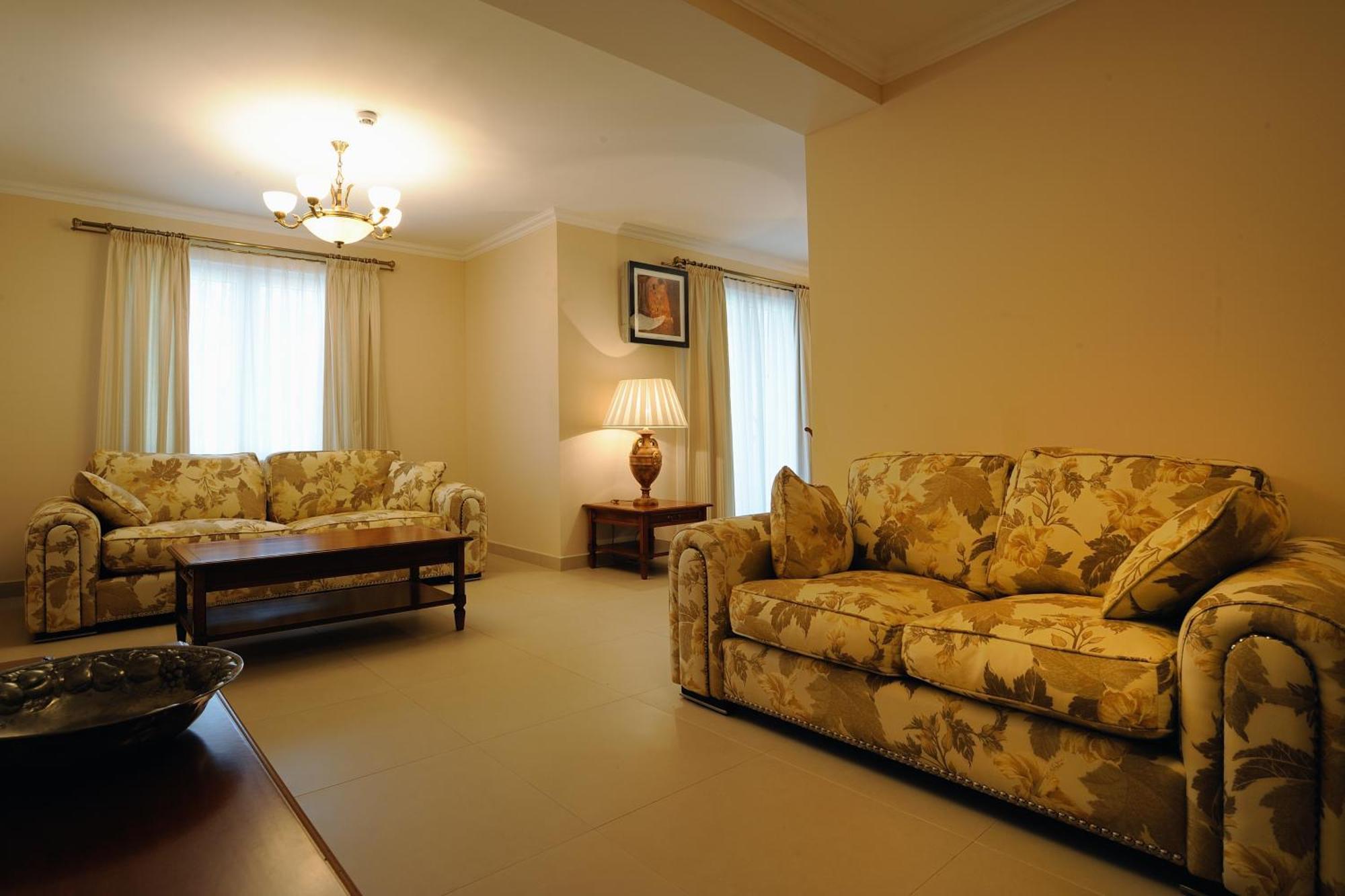 Hotel Solitudo Uble المظهر الخارجي الصورة