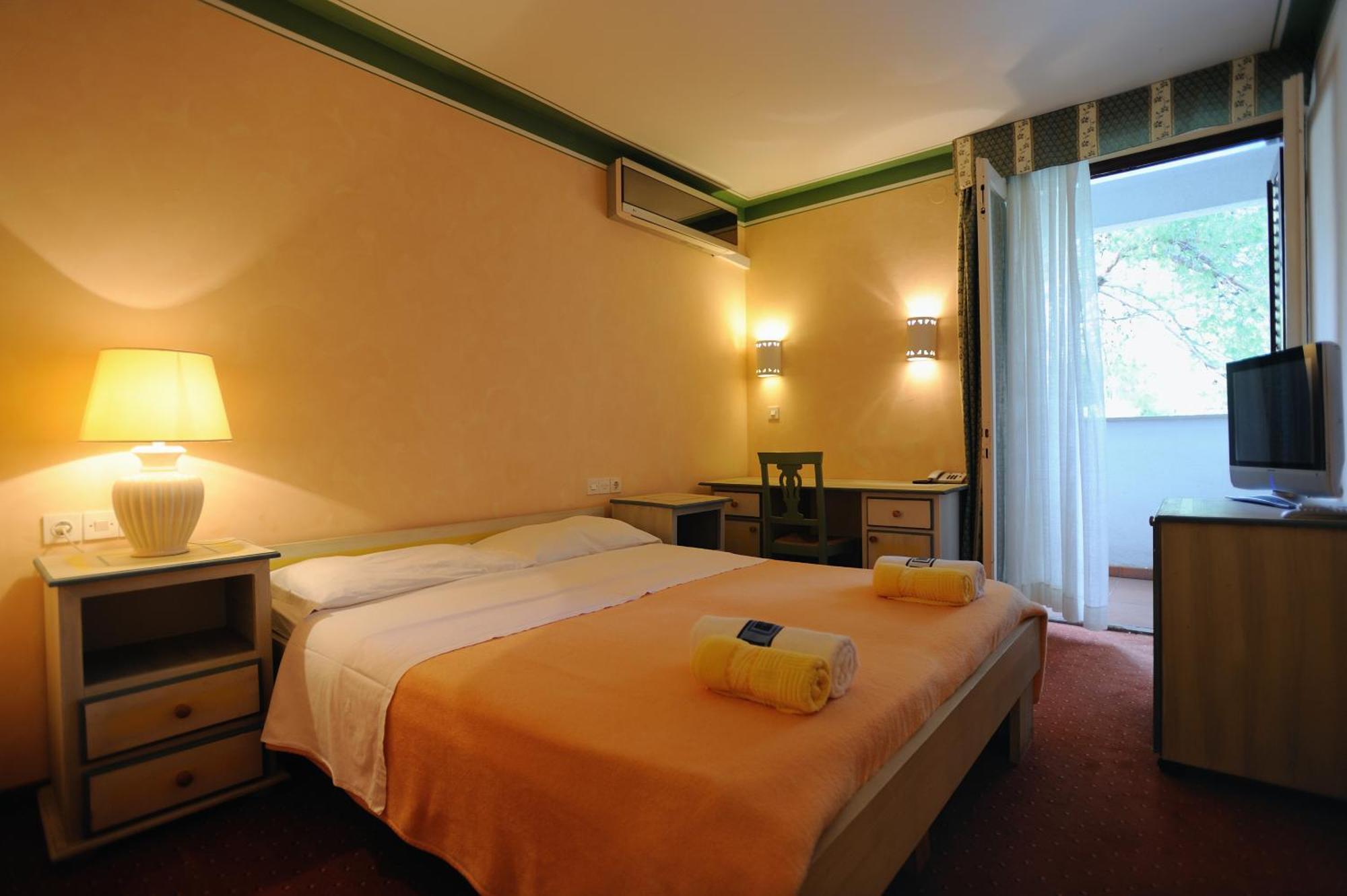 Hotel Solitudo Uble المظهر الخارجي الصورة