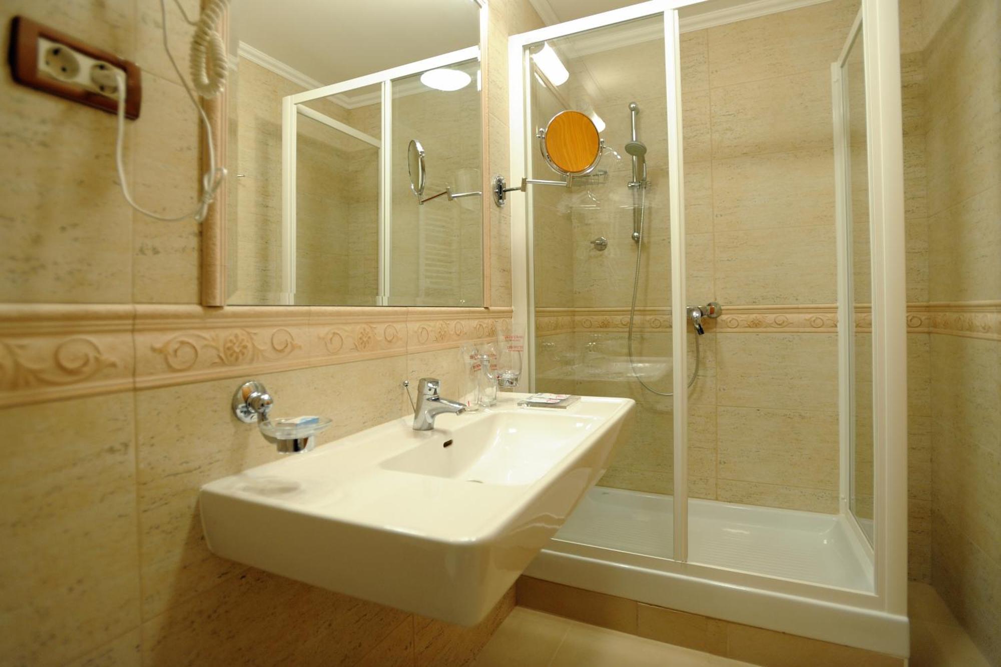 Hotel Solitudo Uble المظهر الخارجي الصورة