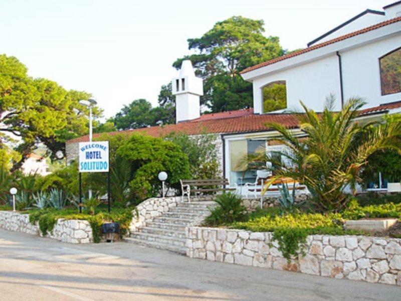 Hotel Solitudo Uble المظهر الخارجي الصورة